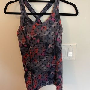 Lululemon dot tank with built in bra